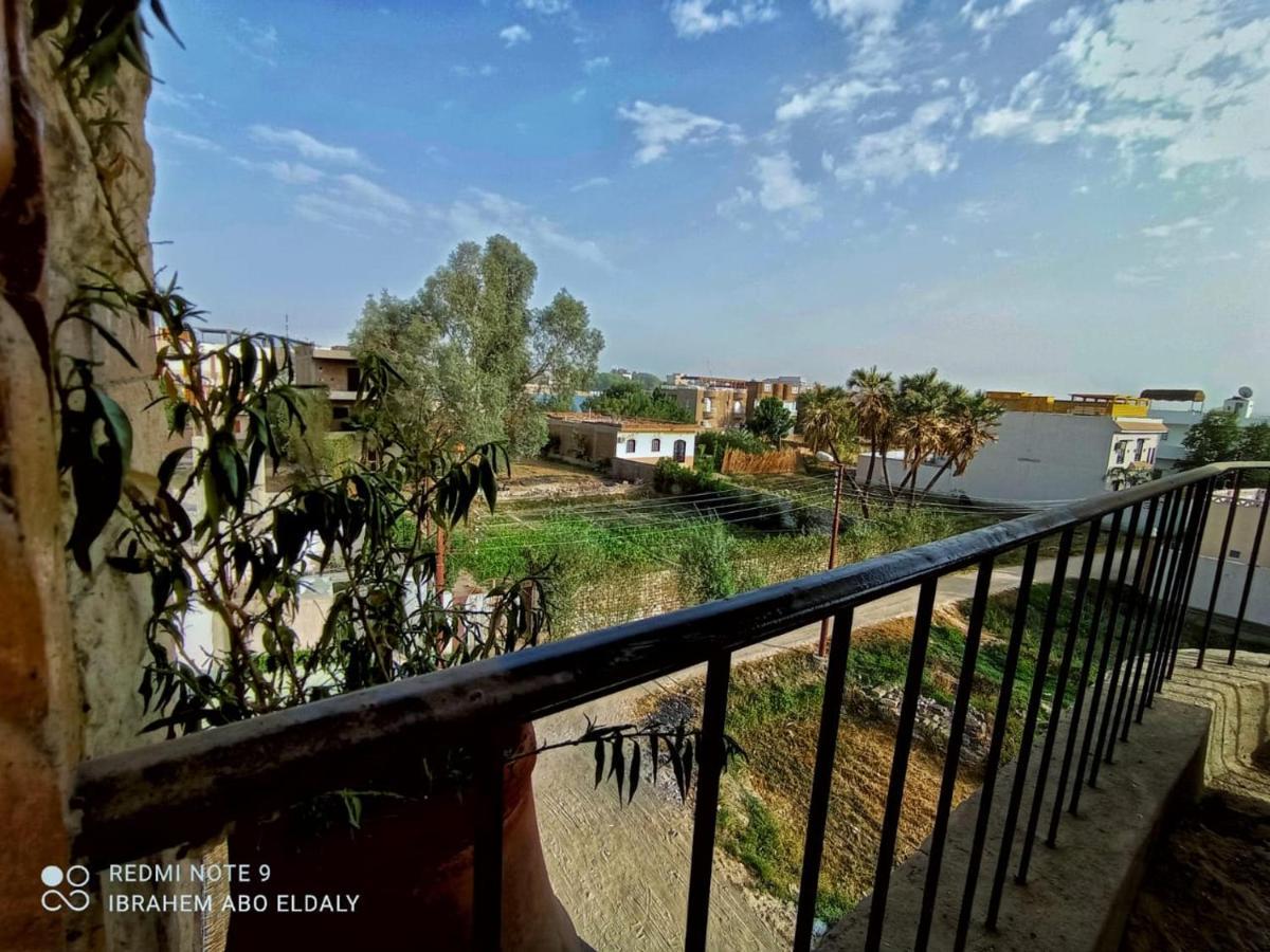 Mama Africa Apts & Studios 樂蜀 外观 照片