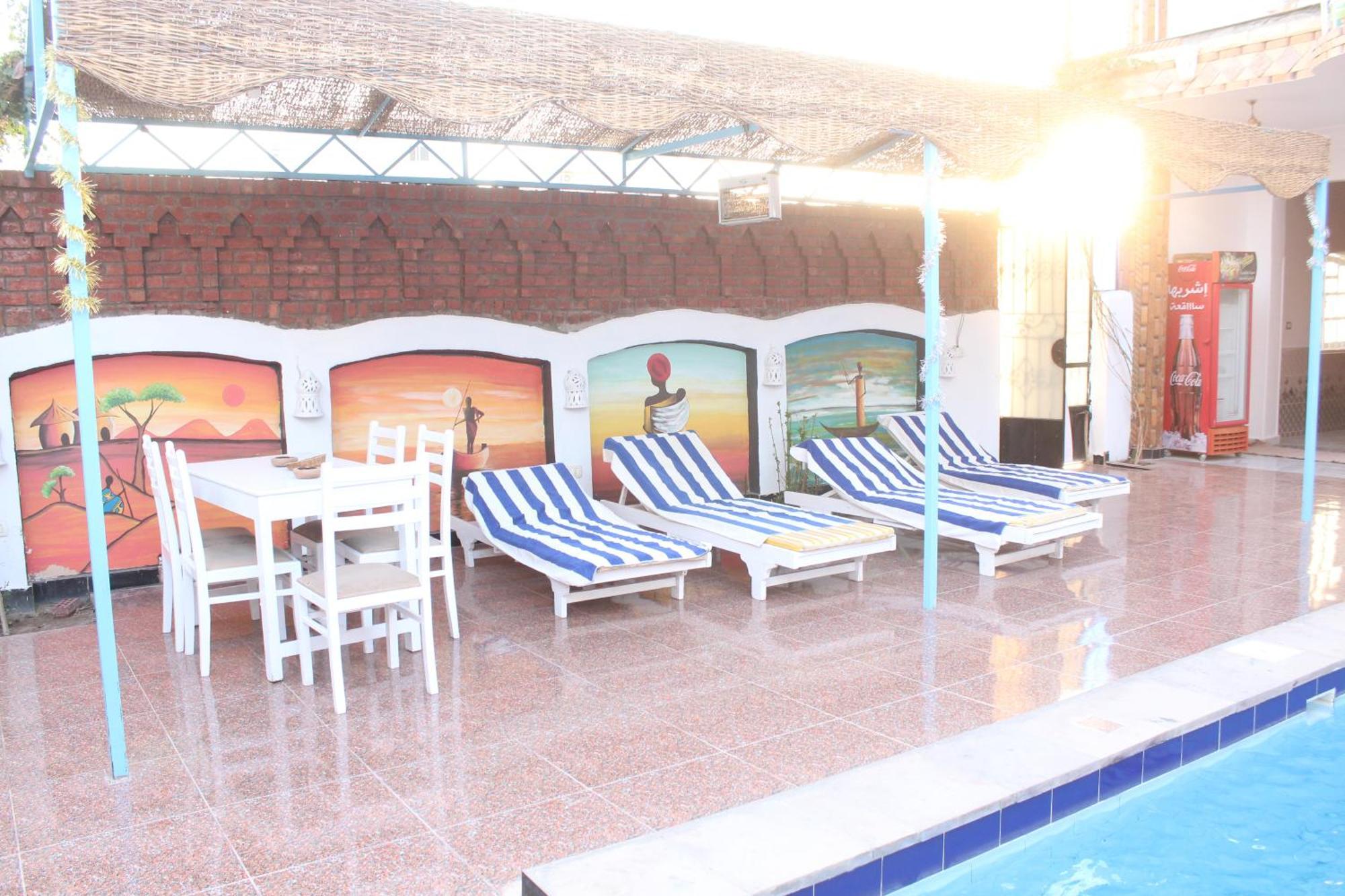 Mama Africa Apts & Studios 樂蜀 外观 照片